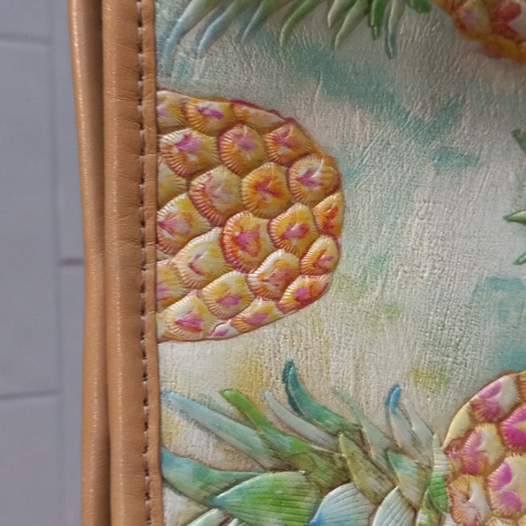 Shoulder Tote - Picture 14 of 16